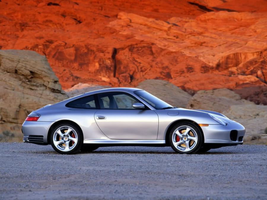  Porsche 911 Carrera 4S 2003 года  (фото 8 из 11)